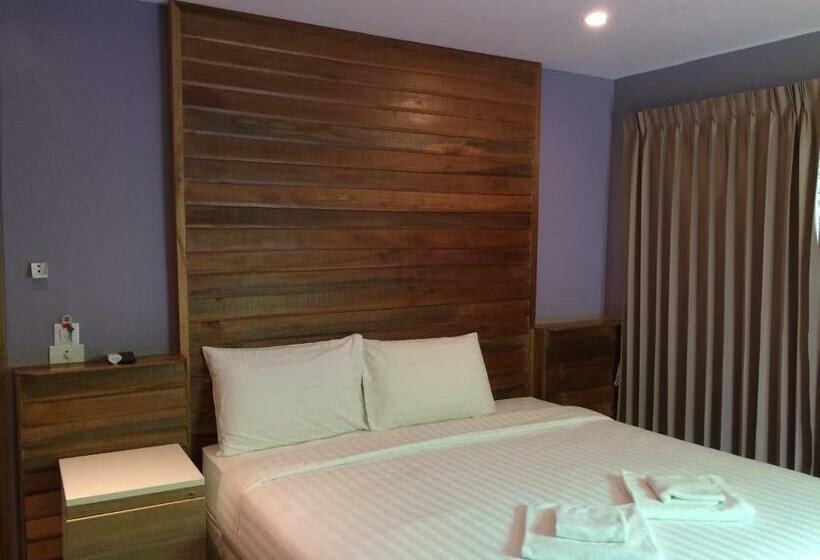 غرفة ديلوكس مزودة بشرفة, Apple Beachfront Resort