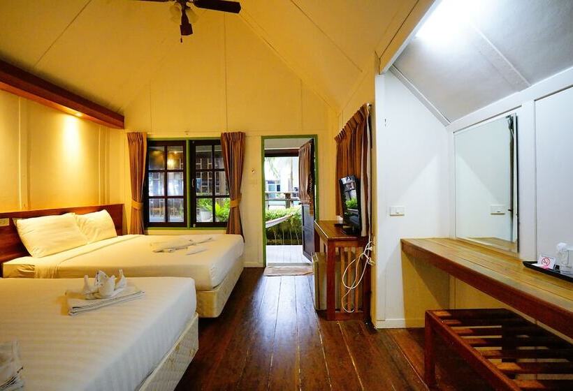 غرفة عائلية, Apple Beachfront Resort