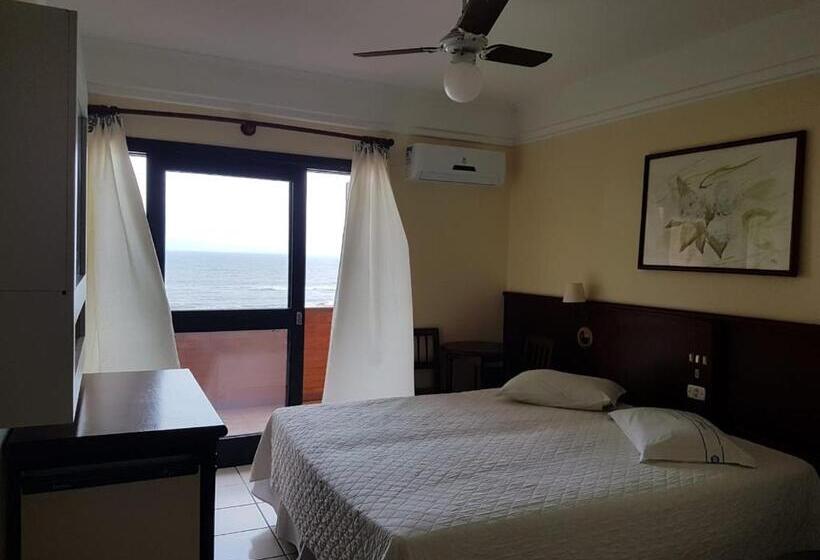 프리미엄 4인룸, Araçá