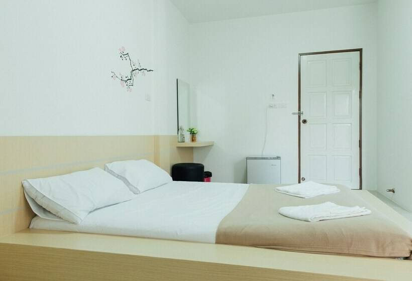 Стандартный Номер Кровать Кинг, Cheaper Room