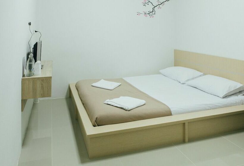 Стандартный Номер Кровать Кинг, Cheaper Room