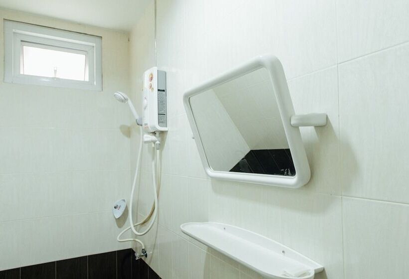 Номер Стандарт, Cheaper Room