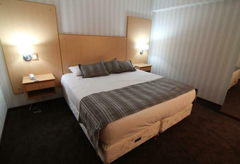 חדר סופריור יחיד, El Cortijo