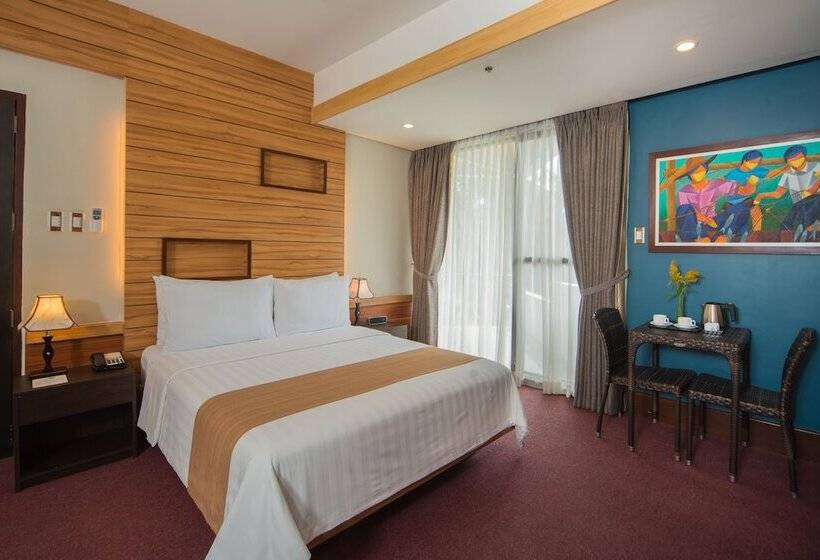 Номер Deluxe, Grand Sierra Pines Baguio