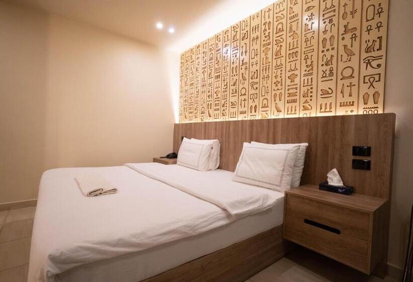 اتاق استاندارد, Great Pyramid Inn