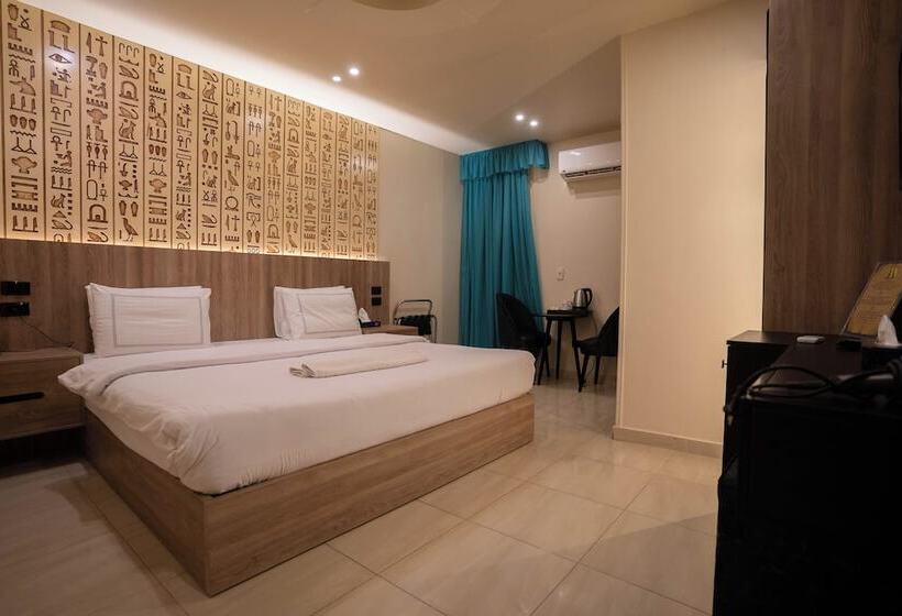 اتاق استاندارد, Great Pyramid Inn