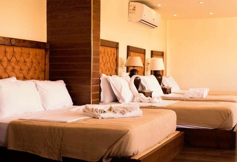 سوئیت رویال, Great Pyramid Inn