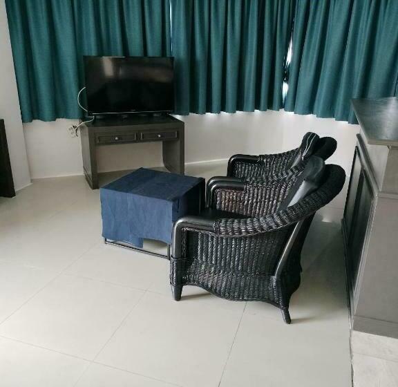 Полулюкс Повышенной Комфортности, Jomtien Longstay Hotel Sha Plus Certified