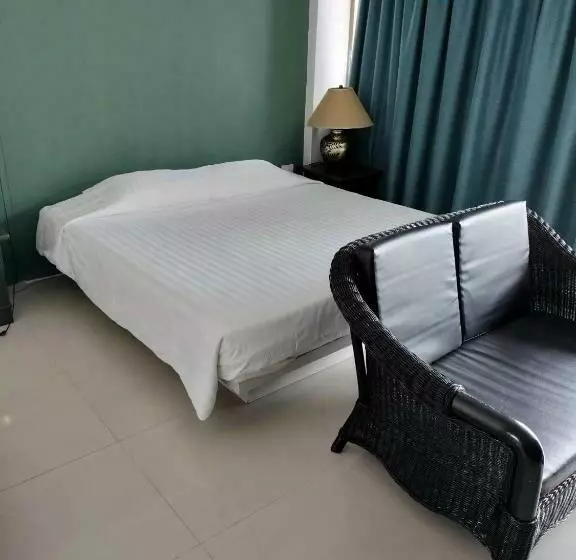 سوییت جونیور لوکس, Jomtien Longstay Hotel   Sha Plus Certified