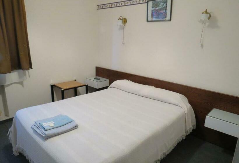 スタンダードシングルルーム, Oviedo