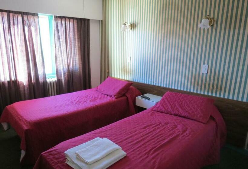 スタンダードルーム, Oviedo