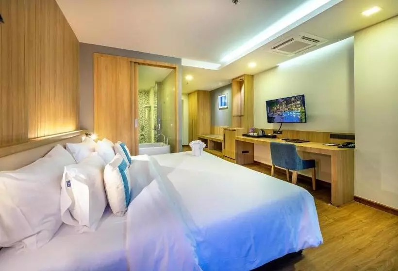 プールの見えるデラックスルーム, Plaai Prime Hotel Rayong Sha Extra Plus