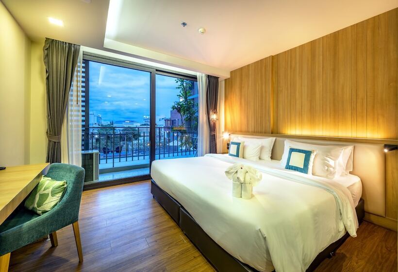 풀장 전망 디럭스 룸, Plaai Prime Hotel Rayong Sha Extra Plus