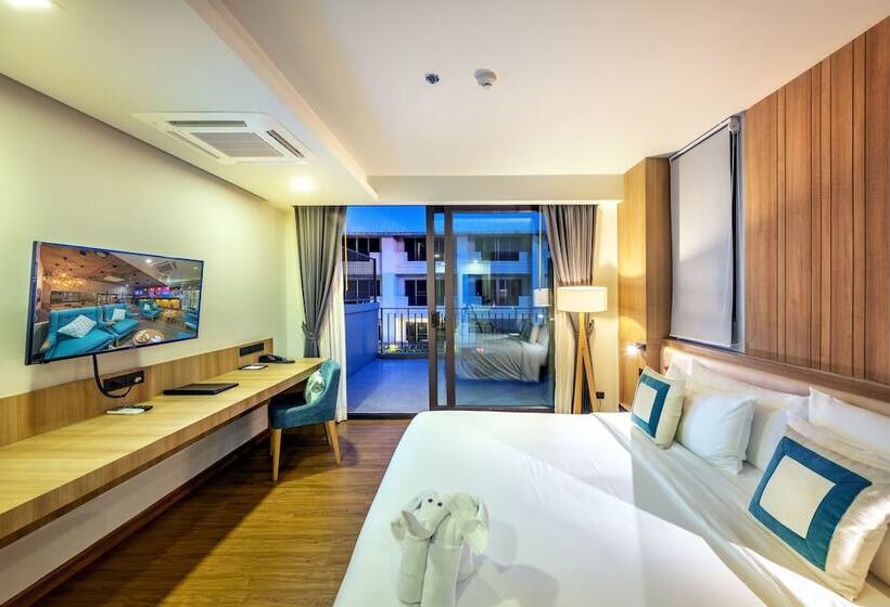 استودیو استاندارد با چشم‌انداز استخر, Plaai Prime Hotel Rayong Sha Extra Plus
