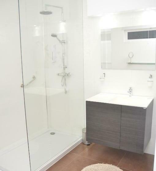 Люкс с Балконом, Prassa 3 Boutique