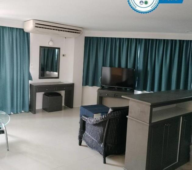 Полулюкс Повышенной Комфортности, Jomtien Longstay Hotel Sha Plus Certified