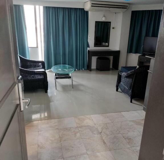 Полулюкс Повышенной Комфортности, Jomtien Longstay Hotel Sha Plus Certified