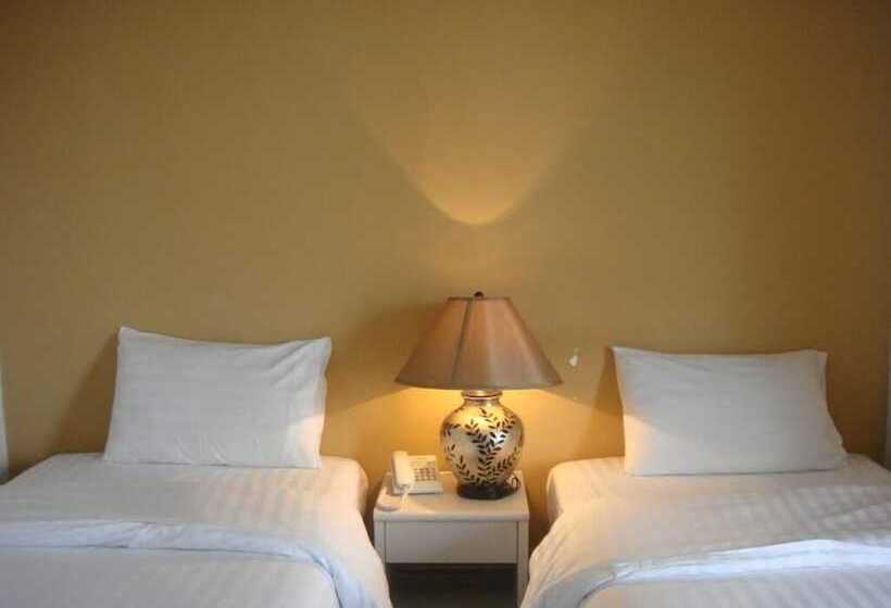 Номер Стандарт с Балконом, Jomtien Longstay Hotel Sha Plus Certified