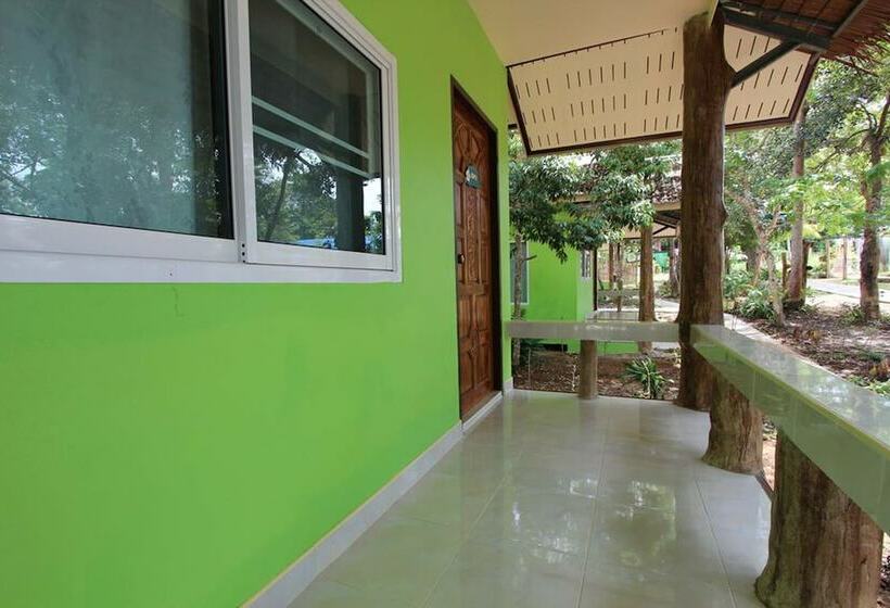 بنجلو سوبيريور, Koh Phayam Greentawan Resort