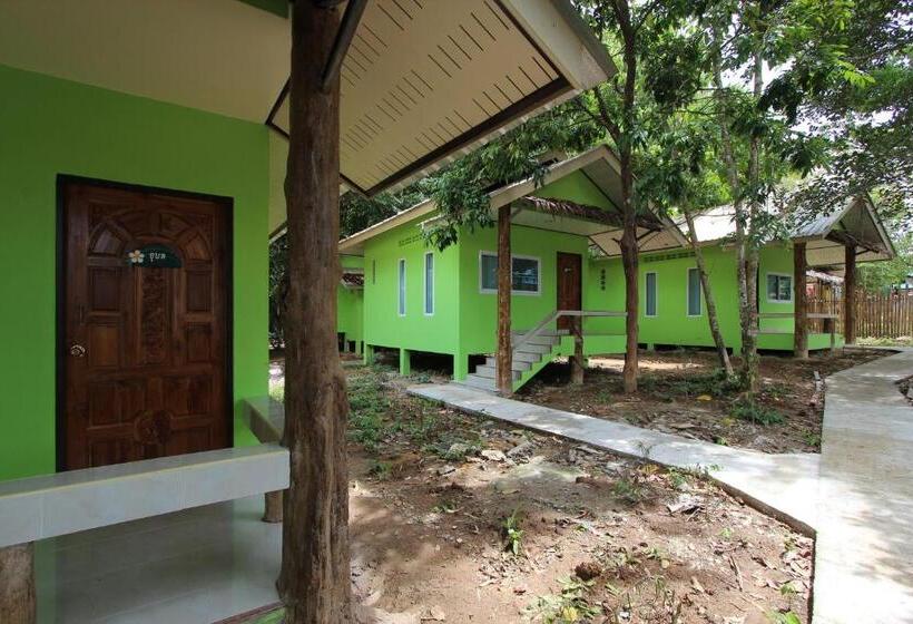 بنجلو عائلى, Koh Phayam Greentawan Resort