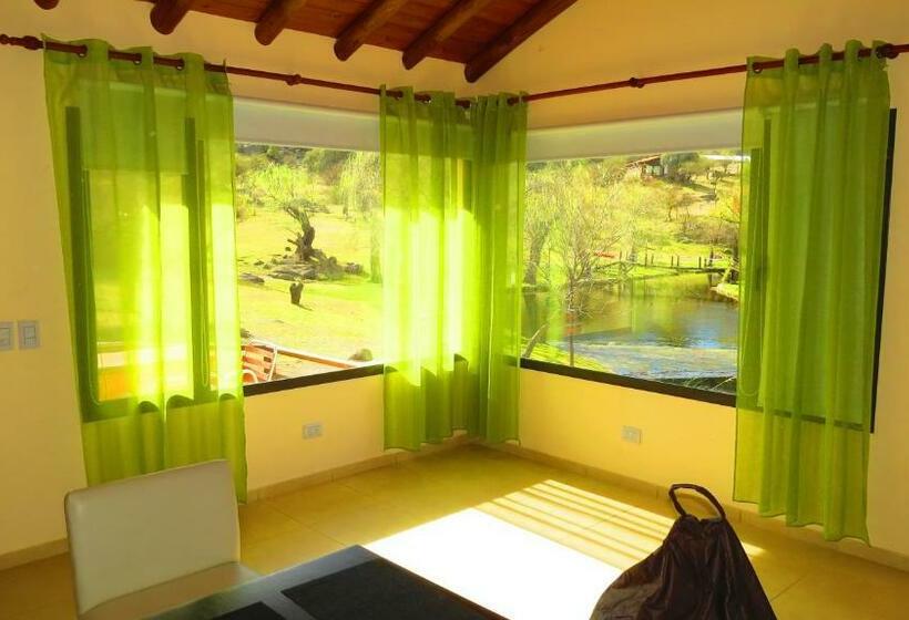 スーペリアーバンガロー, Los Ancares Resort