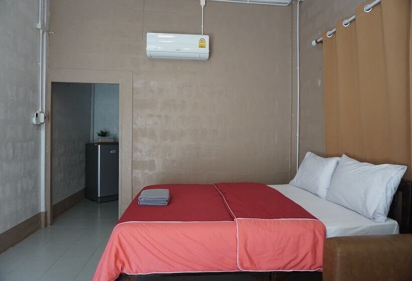 اتاق استاندارد چهار تخته, Ann Hostel