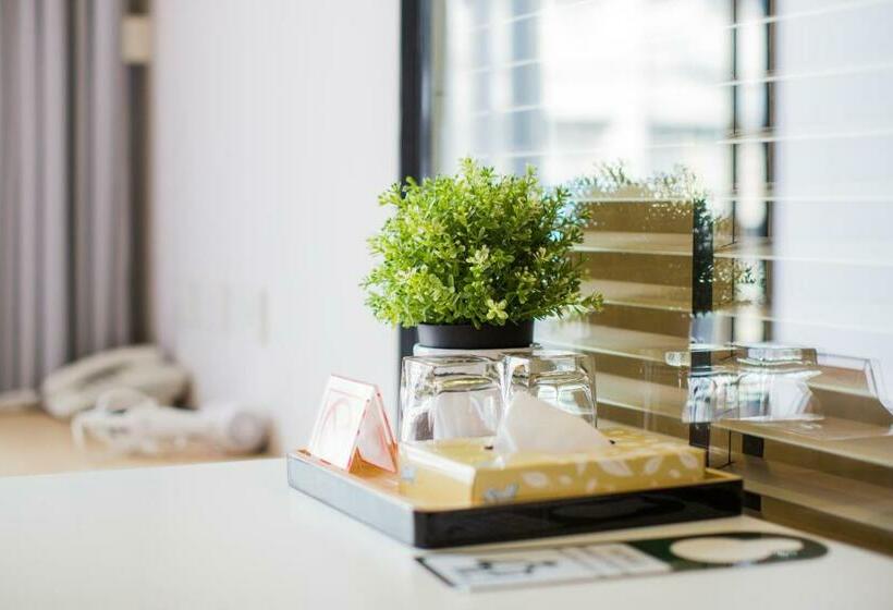 수피리어 룸, Snoozz Hotel Krabi