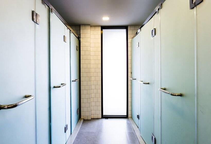 מיטה בחדר משותף, Snoozz Hotel Krabi