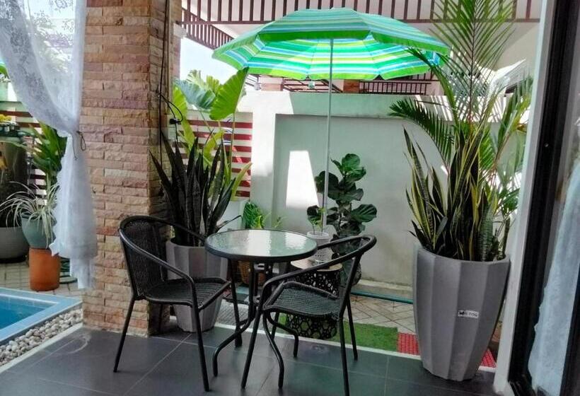 منزل 3 غرف نوم, Wilderness