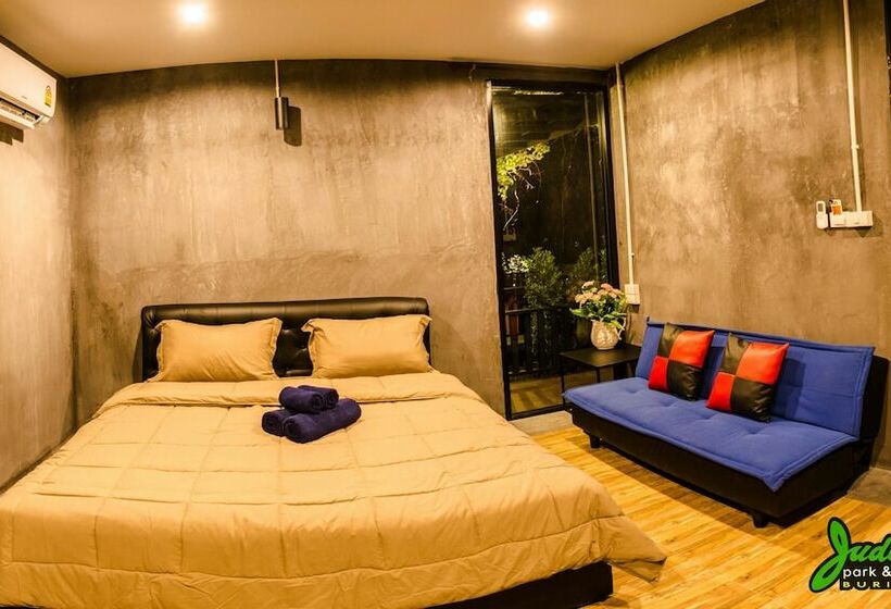 חדר דלוקס, Buriram Judypark And Resort