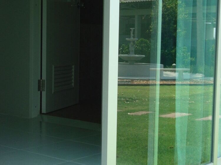 Quarto Deluxe, Addera Residence Hua Hin
