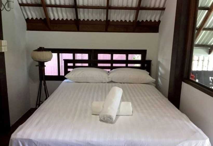 スタンダードバンガロー, Niwas Ayutthaya