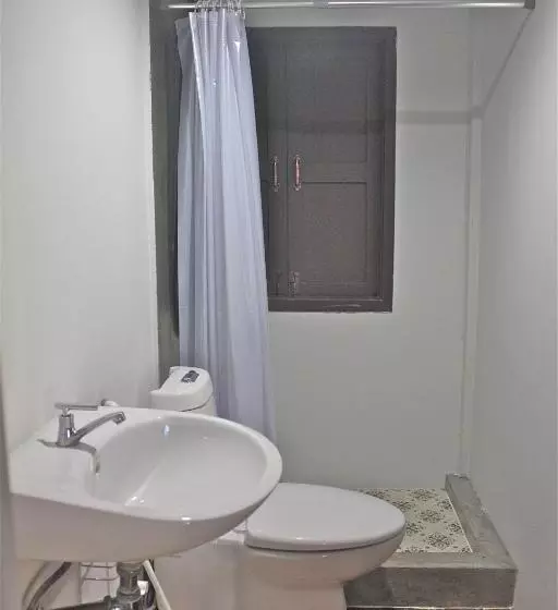 Standard room with outdoor bath, Niwas Ayutthaya