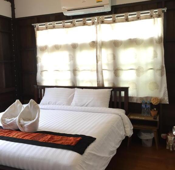 غرفة قياسية مع حمام خارجي, Niwas Ayutthaya