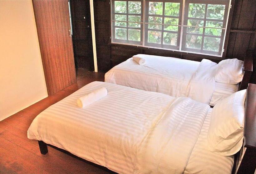 غرفة سوبيريور, Niwas Ayutthaya