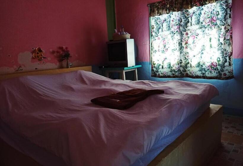 اتاق استاندارد با سرویس بهداشتی مشترک, Pai Forest Resort