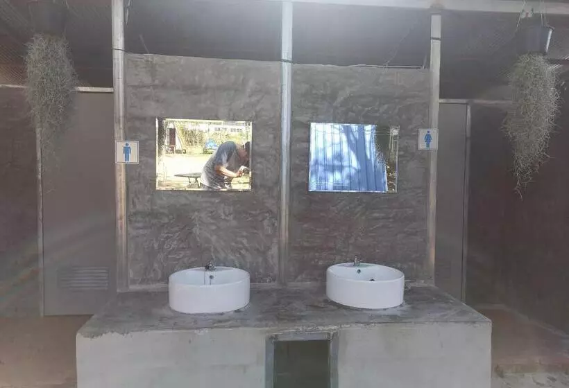 چادر با خدمات رفاهی استاندارد, Pai Forest Resort