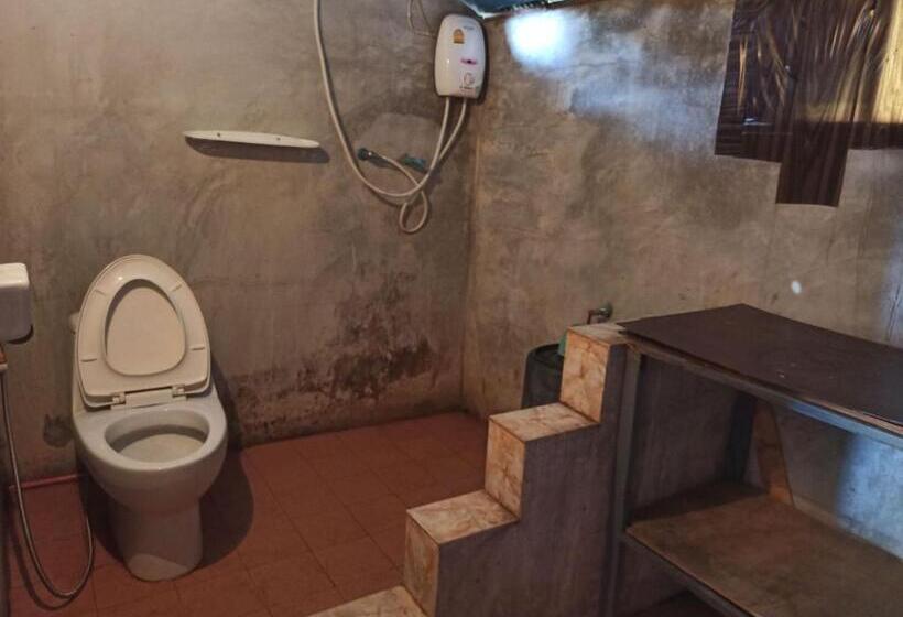 اتاق استاندارد سه نفره, Pai Forest Resort
