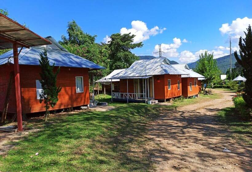 بانگلوی استاندارد, Pai Forest Resort