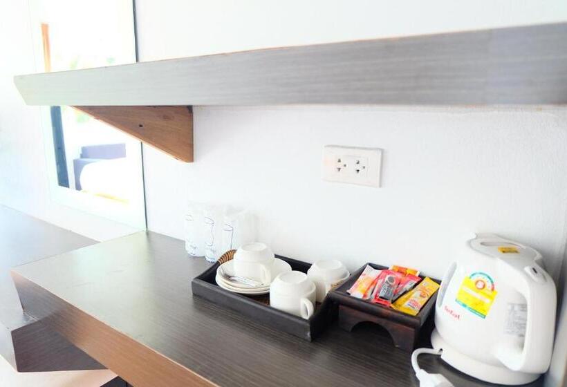 Habitació Triple Deluxe, Pranee Amata