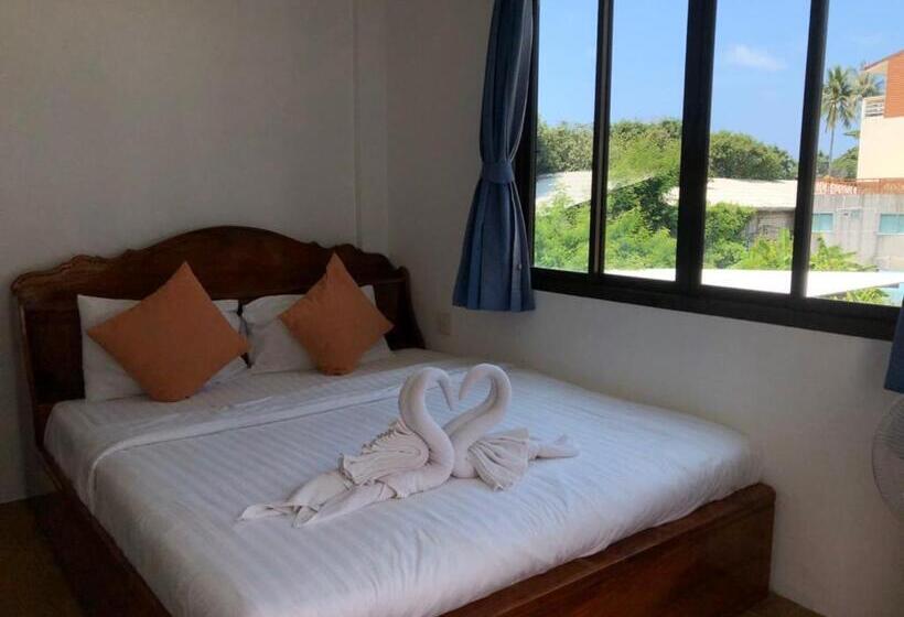 Habitació Economy, Pranee Amata