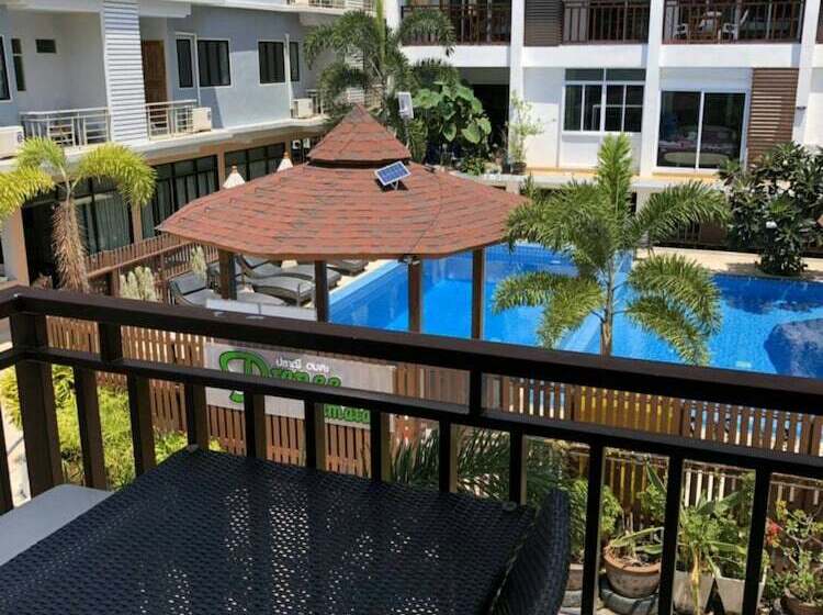 Habitació Economy, Pranee Amata