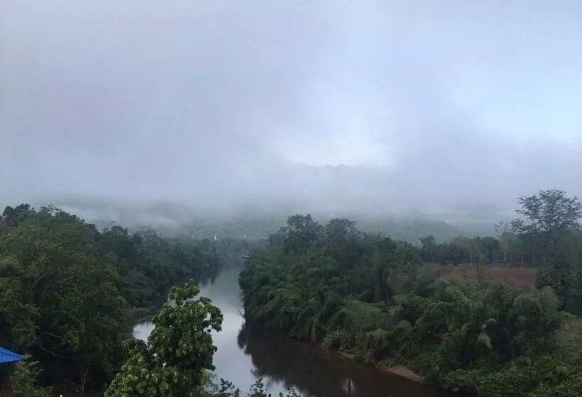 デラックスバンガロー, Star Hill River Kwai Resort