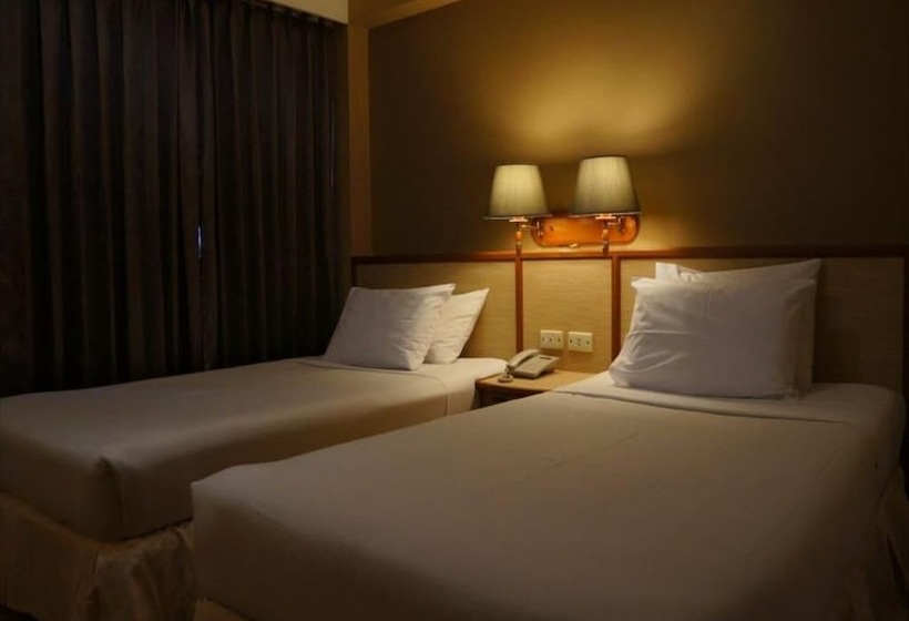 스탠다드 룸, Station One