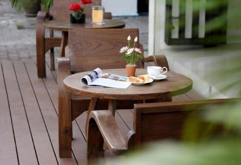 اتاق استاندارد سه نفره, Lub Sbuy Hostel