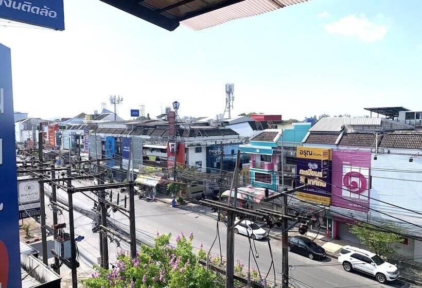 اتاق استاندارد, Lub Sbuy Hostel