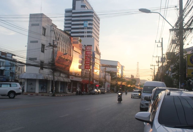 اتاق استاندارد, Lub Sbuy Hostel