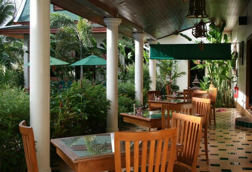 غرفة ديلوكس مزودة بتراس, Villa Angelica Bed And Breakfast In Phuket