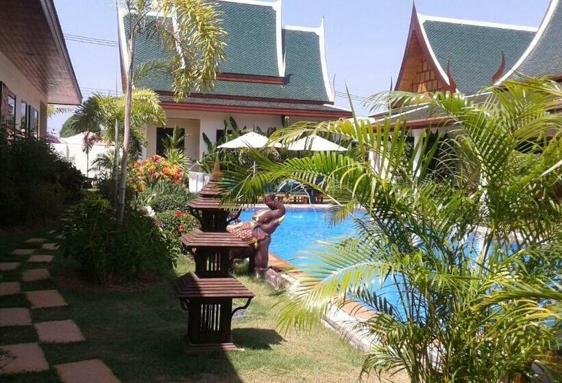 غرفة ديلوكس مزودة بتراس, Villa Angelica Bed And Breakfast In Phuket