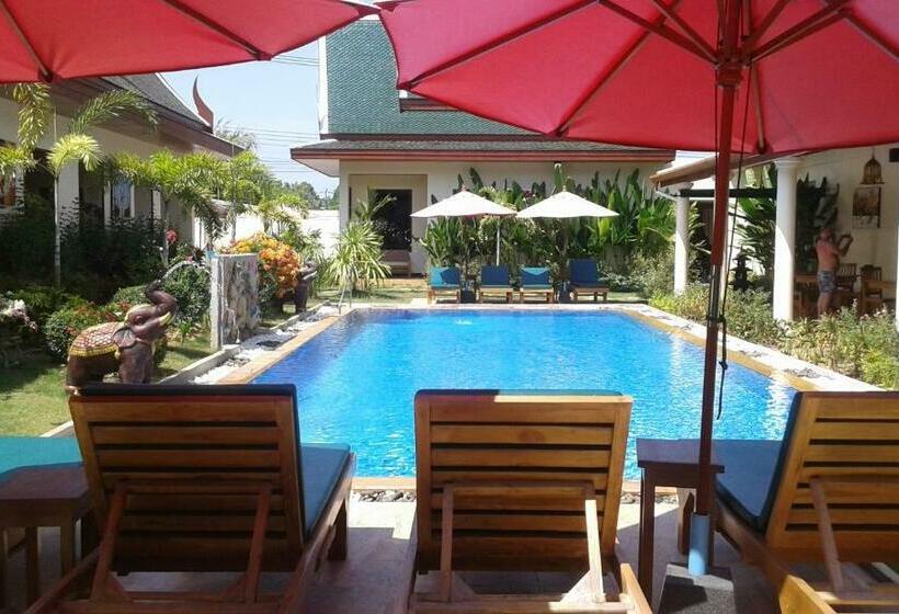غرفة ديلوكس مزودة بتراس, Villa Angelica Bed And Breakfast In Phuket